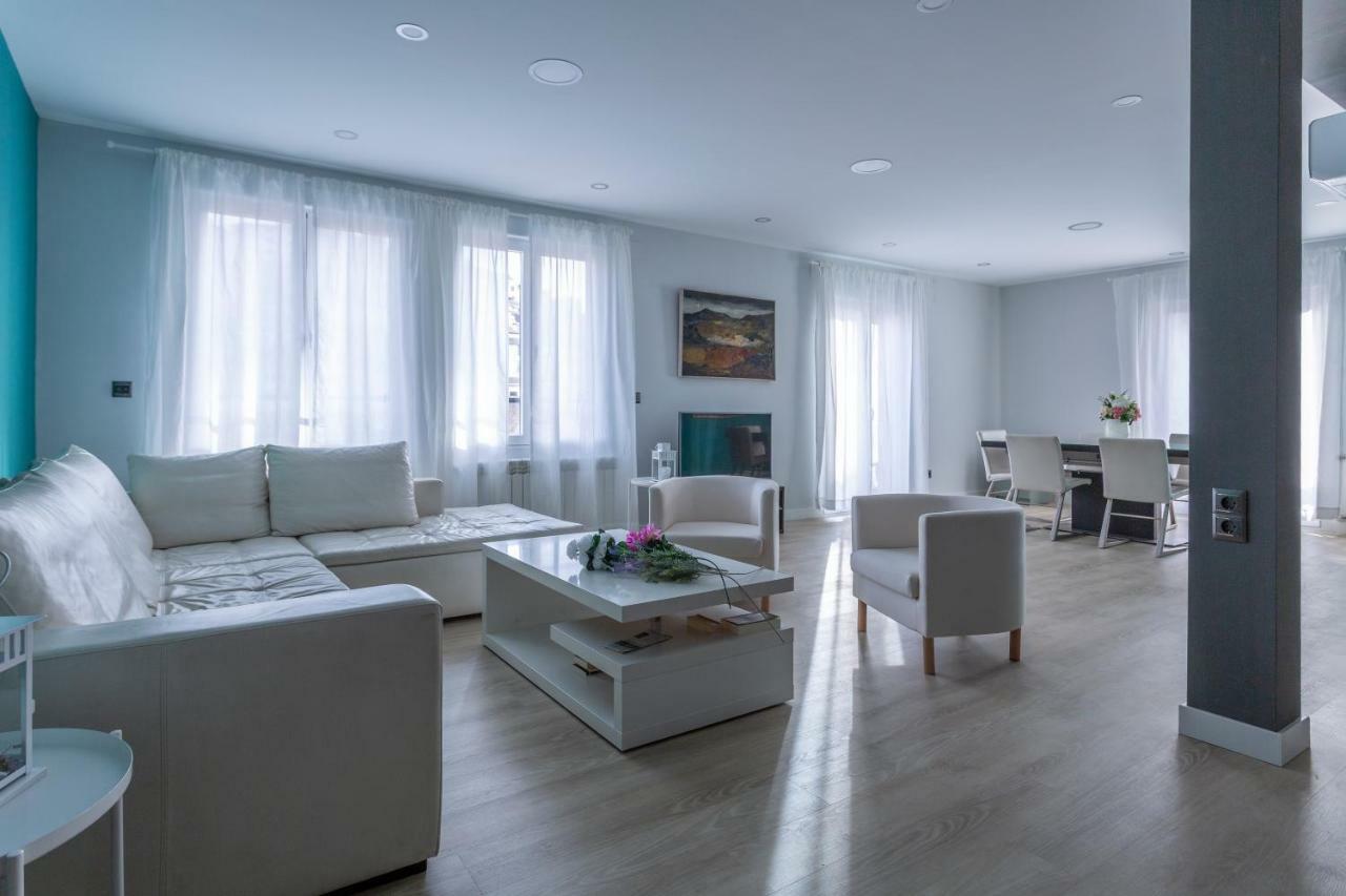 Gran Via Deluxe Apartment Granada Luaran gambar