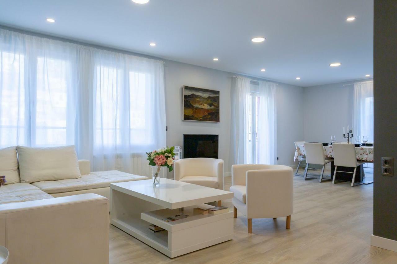 Gran Via Deluxe Apartment Granada Luaran gambar